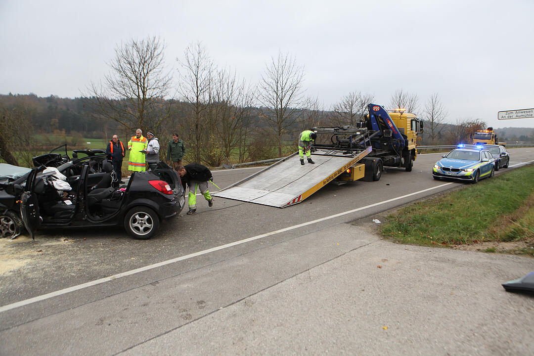 Ansbach: Frontalcrash - zwei Schwerverletzte