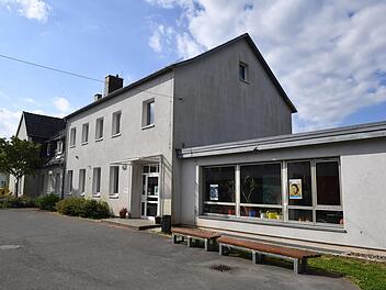 Das Schulhaus Scheuerfeld soll generalsaniert werden. Das hat der Kultur- und Schulsenat einstimmig beschlossen. Foto: Ronald Rinklef