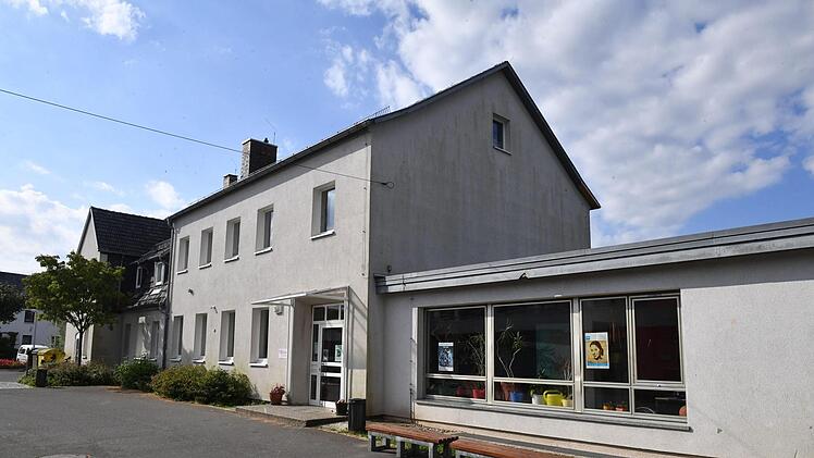 Das Schulhaus Scheuerfeld soll generalsaniert werden. Das hat der Kultur- und Schulsenat einstimmig beschlossen. Foto: Ronald Rinklef