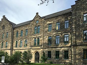 Die Nachricht verbreitete sich am Donnerstag rasend schnell über die sozialen Medien: Das "Ernes" blieb um 8 Uhr erstmal dicht.Jochen Berger