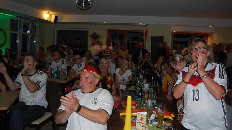 Public Viewing im Salinenblick Bad Kissingen Foto: Sigismund von Dobschütz