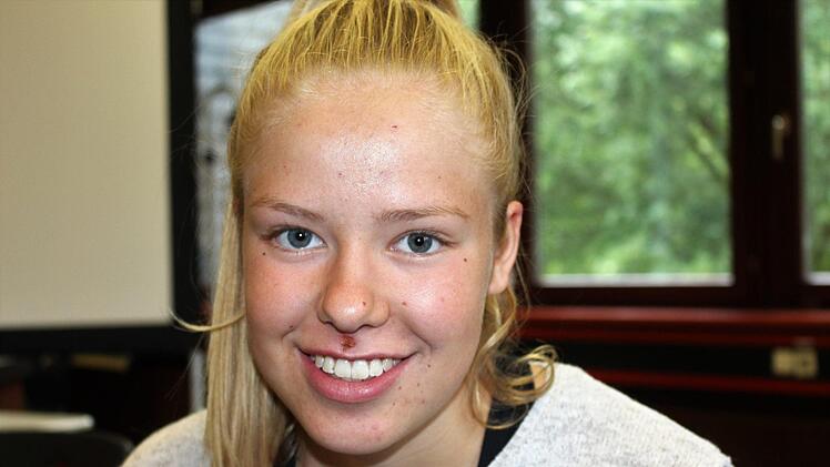 Lara Förster, 15 Jahre: "Das war eine schöne Aktion an der frischen Luft und vor allem haben wir was für die Umwelt getan. In anderen Teilen der Erde haben Kinder nichts zu essen und hier werden ganze Brote weggeschmissen. Das ist ungerecht."  Foto: Julia Raab