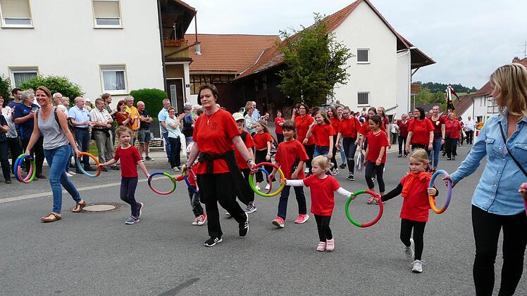 Im Umzug pr&auml;sentierte sich auch der TV Wiesenfeld. Foto: Karin G&uuml;nther
