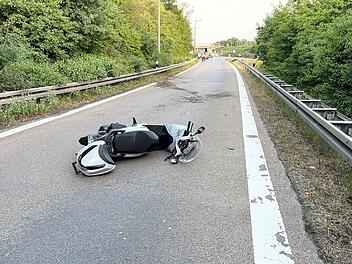 Motorradfahrer nach Kollision mit Verkehrszeichen an Südwesttangente in Nürnberg gestorben Motorradfahrer nach Kollision mit Verkehrszeichen an Südwesttangente in Nürnberg gestorben
