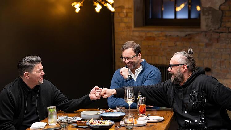 Edi Frauneder gewinnt zwar das Triell, doch viel wichtiger ist die Bromance der drei Starköche.