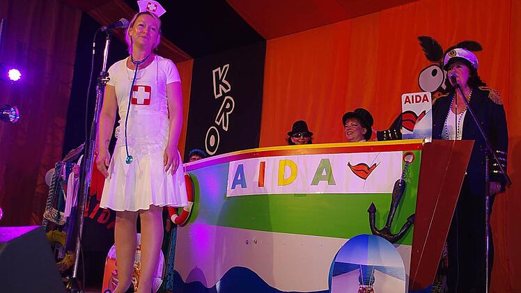 Diese Damen heuerten auf der Aida an. Alle Fotos: Heike Schülein
