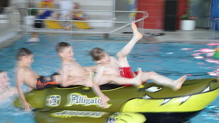 Spaß ist auf dem Alligator garantiert.