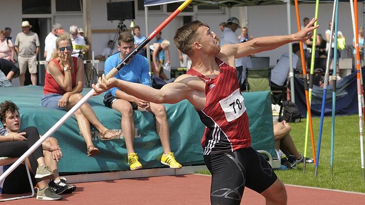 Marius Laib qualifizierte sich für die deutsche Meisterschaft im Zehnkampf.  Fotos: TSH