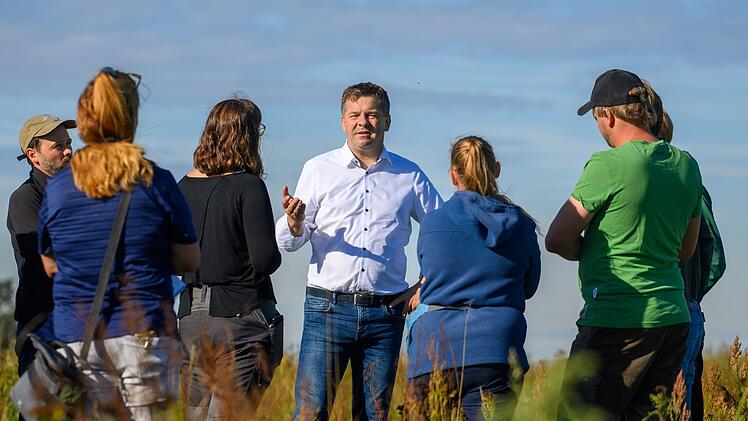 Schulze zu Besuch bei Landwirten und Natursch&uuml;tzern