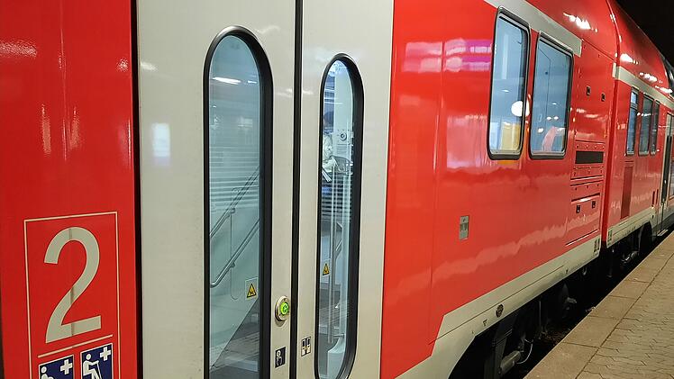 Regio Zug Bahnhof Gleis Symbol