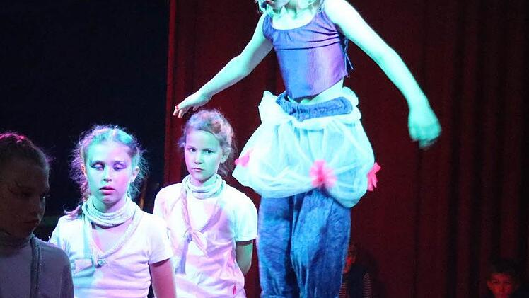 Eindrücke von der Vorstellung der 4. Klassen der Einhard-Grundschule Euerdorf. Foto: Ralf Ruppert