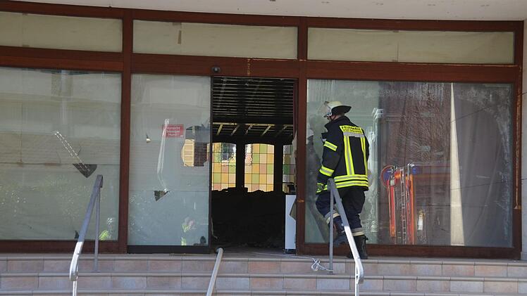Im ehemaligen Hotel Rixen in Bad Kissingen ist ein Feuer ausgebrochen. Peter Rauch