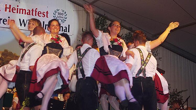 Die Trachtengruppe begeisterte beim Heimatfest in Wilhelmsthal mit ihren Auftritten.  Archiv/Heike Schülein