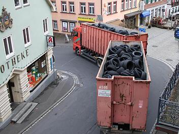 Das so genannte Schwaneneck ist ein kritischer Punkt, gerade wenn der Verkehr von der Autobahn durch die Stadt geleitet wird. Foto: Ulrike Müller/Archiv