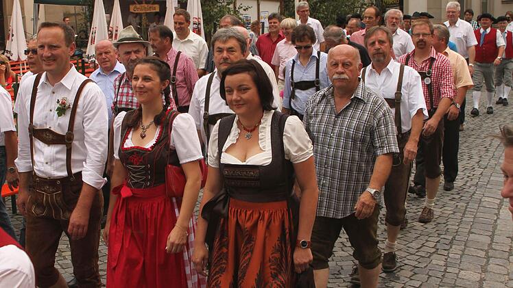 Blick in die Reihen der Ehrengäste.