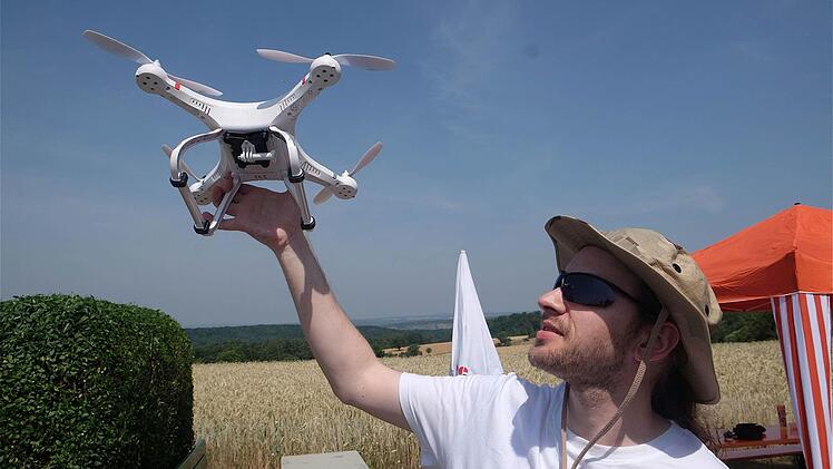 Quadrokopter mit Kamera an Bord sind im Kommen.