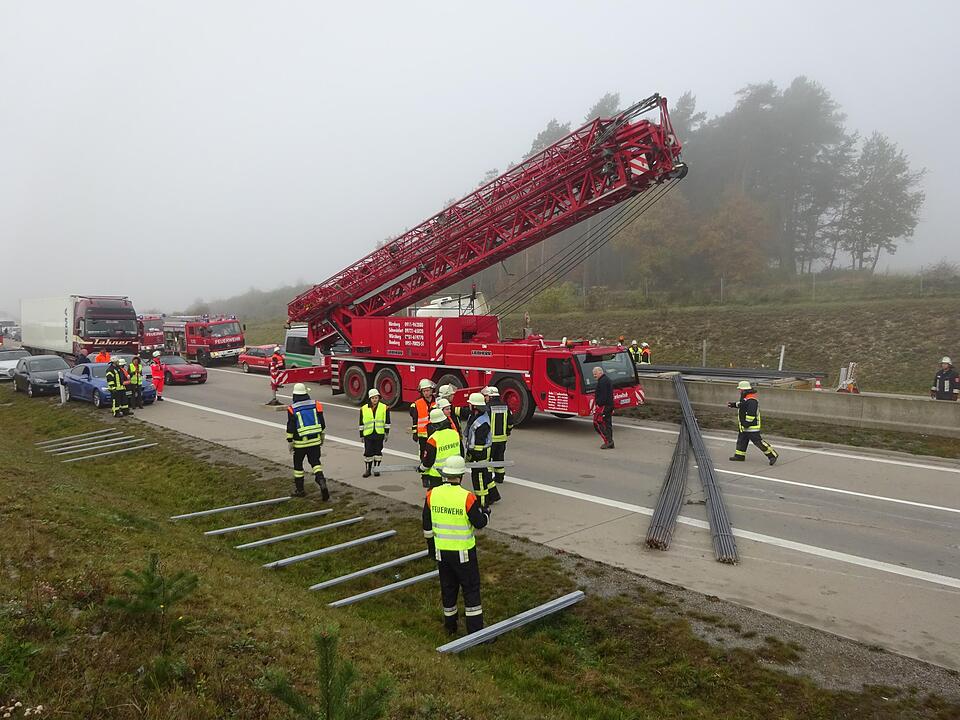 Unterfranken: Spektakulärer Unfall auf der A71