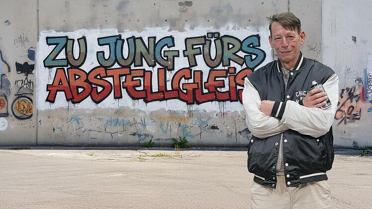 Der 58-j&auml;hrige Kreativdirektor Klemens Sch&uuml;ttken beklagt, dass er als Werbeprofi immer weniger Auftr&auml;ge erh&auml;lt.