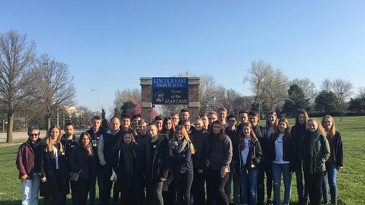 Je 15 Schüler des Coburger Casimirianums und 15 Schüler des Neustadter Arnold-Gymnasiums waren im April in den USA. Foto: privat