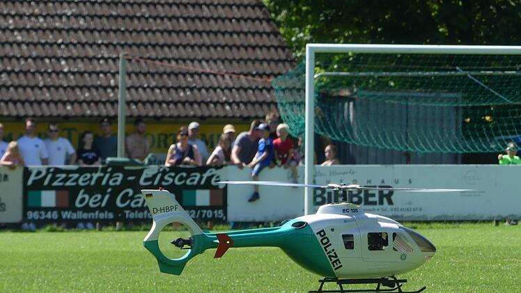 Die Modellhubschrauber von Ferdinand und Dominik Fehn waren  eine echte Attraktion.J&uuml;rgen Schlee