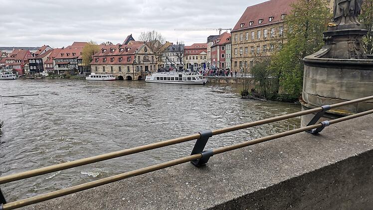 Bamberg: Untere Brücke mit Geländer ausgestattet - das steckt dahinter