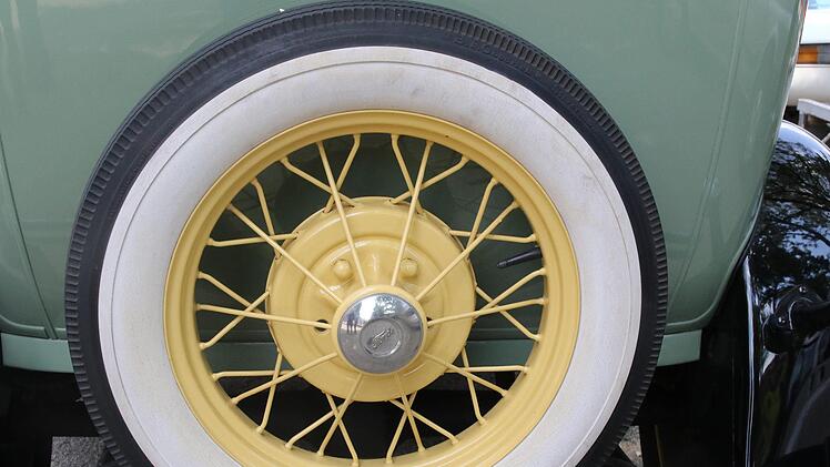 Impressionen vom 15. Coburger Old- und Youngtimertreffen auf dem Schlossplatz.Foto: Wolfgang Desombre