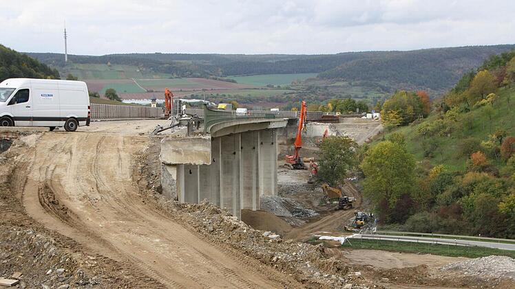 Eindrücke vom Abriss der Klöffelsberg-Brücke. Foto: Ralf Ruppert
