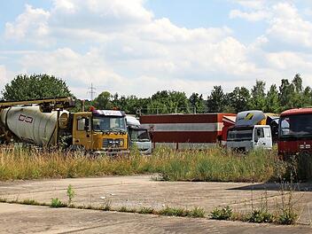 Über die Erweiterung dieses Fahrzeugabstellplatzes in Elsendorf sollen heute die Schlüsselfelder Stadträte entscheiden. Foto: Evi Seeger