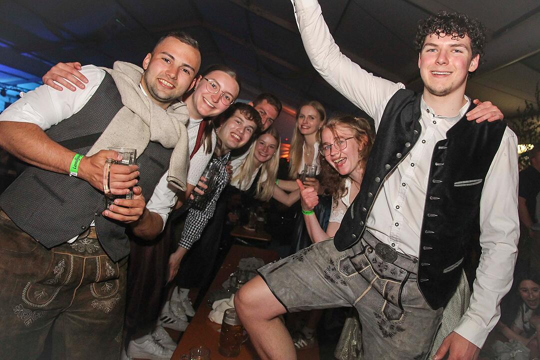 Party mit den DORFROCKERN Party mit den DORFROCKERN