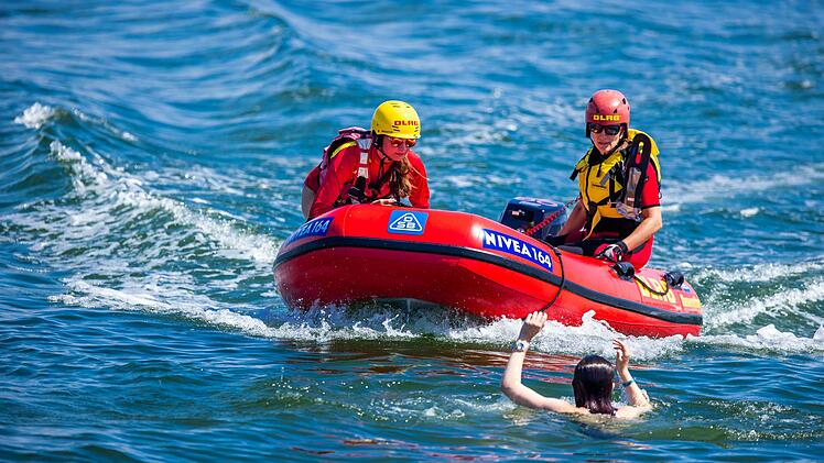 Rettungsschwimmer der DLRG an der Ostseek&uuml;ste