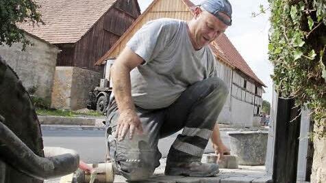 Die Einfahrten müssen noch angeglichen werden.  Foto: J. Hofbauer