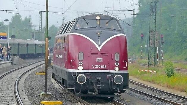 Wer in einer solchen Lok an den Rhein fahren möchte, hat am 9. September Gelegenheit dazu.  Foto: privat