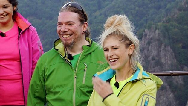 Unter den Kandidaten der neuen RTL-Show "Kopfgeld" l&auml;sst sich eine Fr&auml;nkin finden: Serena Rose aus N&uuml;rnberg (rechts). Foto: MG RTL D