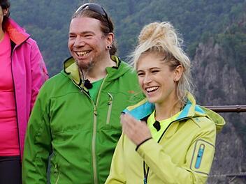 Unter den Kandidaten der neuen RTL-Show "Kopfgeld" lässt sich eine Fränkin finden: Serena Rose aus Nürnberg (rechts). Foto: MG RTL D