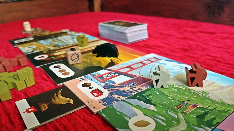 Spiele-Test Trails: Rezension des kompakten Familienspiels rund ums Wandern