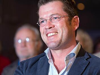 Der ehemalige Verteidigungsminister Karl-Theodor zu Guttenberg Foto: Hannibal/dpa