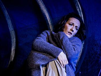 "Next to Normal": Szene mit Kerstin Ibald als DianaFoto: Annemone Taake
