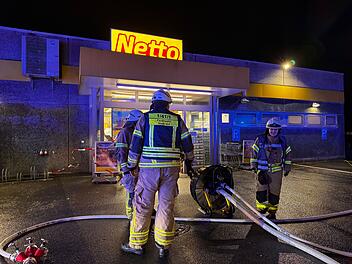 Hof: Detektiv jagt Dieb mit Pfefferspray - 18 Verletzte in Supermarkt