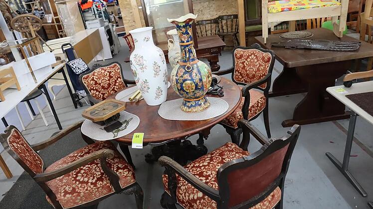 Trödelhalle in Franken wird aufgelöst - großer Ausverkauf endet bald