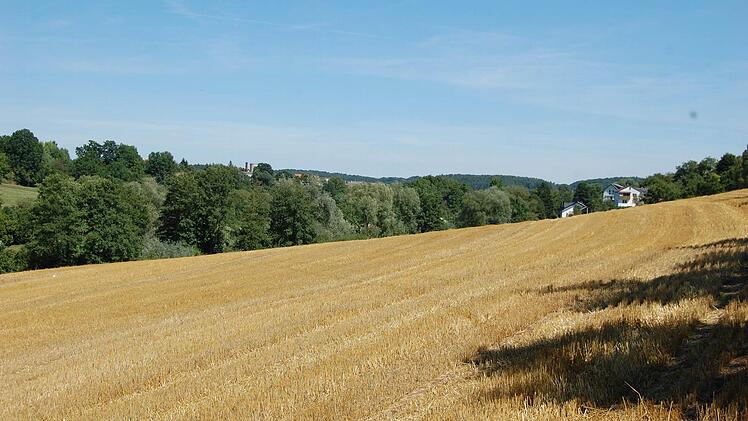 Auch einen Blick über die weite Flur gab es auf der Wanderung.