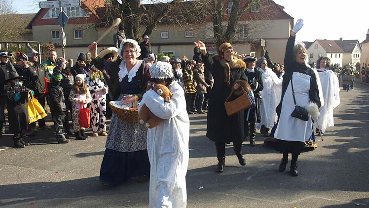 Faschingszug des FCSH Ebenhausen. Foto: Stefan Geiger