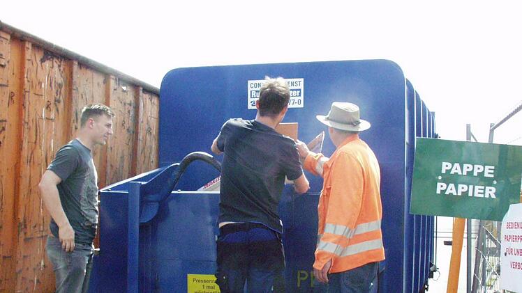 Der Wertstoffhof für das Lichtenfelser Stadtgebiet in Schney soll auf das Betriebsgelände der Firma Panzer und Kraus in die Krappenrother Straße umziehen. Foto: Gerda Völk