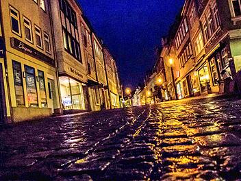 Tristesse im Steinweg: Derzeit ist die Coburger Kneipenmeile abends wie ausgestorben.