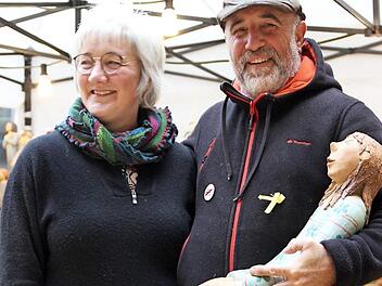 German de Juana und Organisatorin Andrea Labuhn freuen sich auf viele Besucher. Foto: Katharina Mülle-Sanke