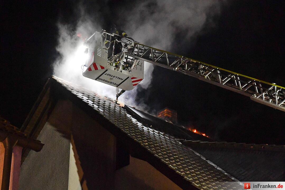 Feuer in Mehrfamilienhaus in Hallstadt im Landkreis Bamberg