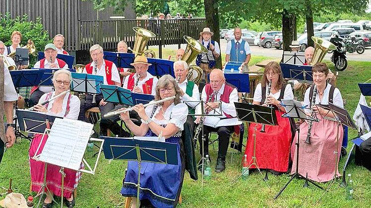 Das Bezirks-Senioren-Blasmusik-Orchester