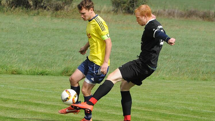 Bilder vom Spiel der Woche bei der SG Oberleicjhtersbach/Modlos gegen den TSV Stangenroth. Foto: Hopf