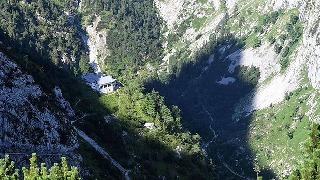 Tourist beim Bergsteigen im H&ouml;llental t&ouml;dlich verungl&uuml;ckt