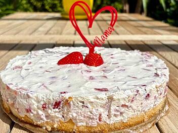 fantakuchen-erdbeer-schmand.jpg