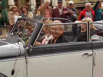 Hannes Deinlein engagiert sich in vielfältiger Hinsicht für seine Heimatstadt. Zum Stadtjubiläum hatte er letztes Jahr unter anderem eine Oldtimerfahrt organisiert. Beim Neujahrsempfang wurde er für sein Engagement mit der Bürgermedaille ausgezeichnet. Foto: Jochen Vogel/Archiv